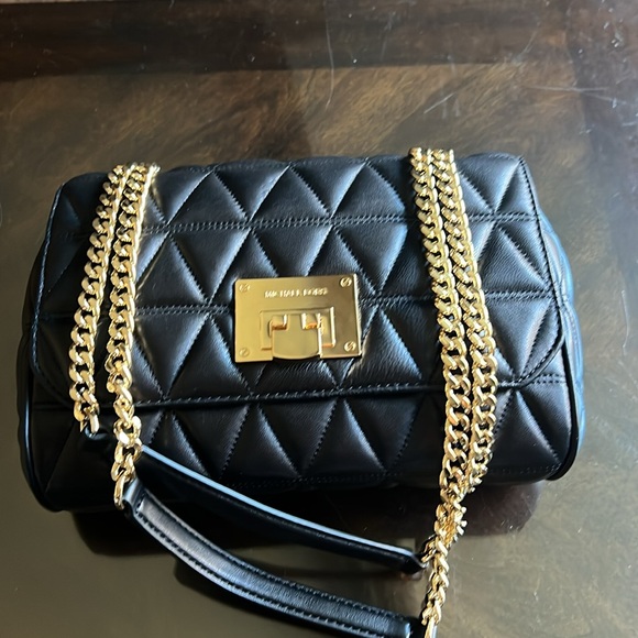 Michael Kors bag - Picture 2 of 9